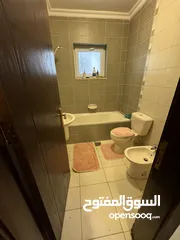  12 شقه مميزه للبيع  ضاحية الأقصى  غير مستعمله بسبب اغتراب المالك