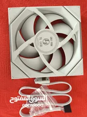  3 للبيع – مروحة Lian Li Uni Fan TL-LCD 140 RGB مع شاشة LCD!