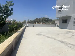  4 منزل جاهز لسكن طابقين مع ساحه