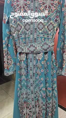  3 فساتين حفله للبيع Mو L xl
