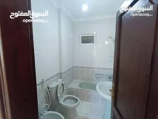  18 شقة مميزة جدا للبيع في البيادر حي الرونق قرب مدرسة ارقى التربوي