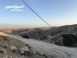  5 قطعة ارض في أم رمانة قرب شارع الأردن للبيع