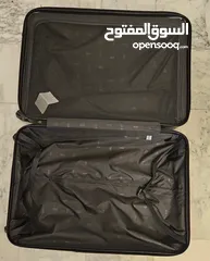  3 حقيبة سفر حجم كبير  بحالة الجديد للبيع