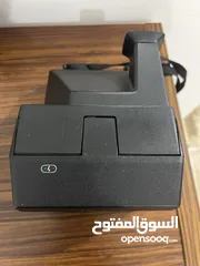  4 كاميرا وساعة