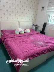  12 اثاث منزلي كامل بحالة جيدة جدا مستعمل