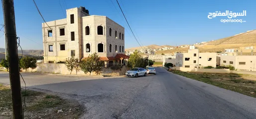  15 شقة بناء عظم مميزة للبيع طابق ثاني و ثالث وسطح بمساحات 240م مع ترسات....البيع منفصل أو كلي من المالك