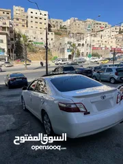  13 تويوتا كامري 2009 فل كامل مع فتحة بحالة الوكالة للبيع