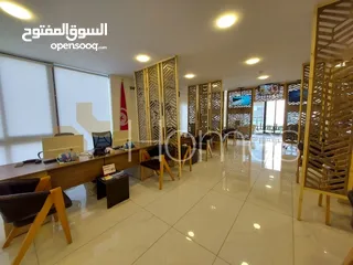  5 مكتب طابق اول في مجمع فخم للايجار في الصويفية، مساحة المكتب 130م