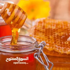  1 عسل طبيعي من المنحله للعلبه شرط الفحص اذا مغشوش يرجع