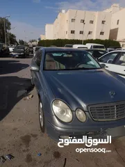  4 مرسيدس E240 موديل 2005 فول اوبشن البيع لوجود بديل من الشركة السعر 480 دينار