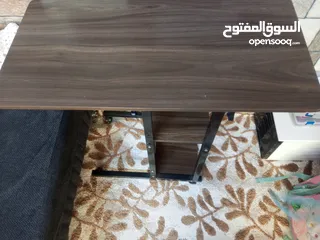  2 مكتب صغير....