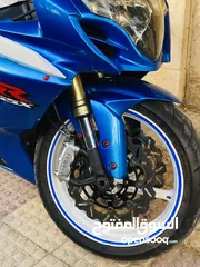  17 دراجة سوزوكي GSXR1000 ريس موديل 2009