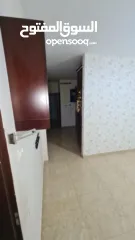  6 شقة غير مفروشة للايجار في ام الشرايط قرب عسل وبصل