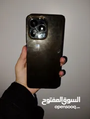  2 هاتف ريلمي c51 جميل جداً و مفيد ل كل ألعاب و يشغل ببجي 60. فريم هوا قوي ب ألعاب و ايضاً في الاتصالات