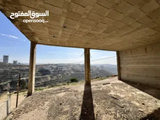  4 وحدات سكنية قيد الإنشاء