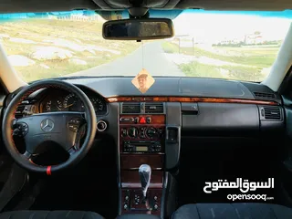  6 Mercedes E200 kom