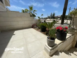  9 فيلا للبيع في الظهير