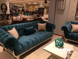  3 طقم كنب 7 مقاعد لون ازرق وبيج بحالة الجديد من شهوان استخدام خفيف خشب تقيل وموديل جميل بدون اي خدش