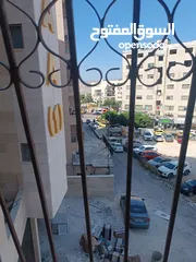  3 شقه مميزة للاستثمار مقابل الاكادميه