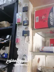  7 محتويات محل مواد بناء
