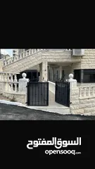  21 شقه للبيع وسط البلد مع مدخل مستقل