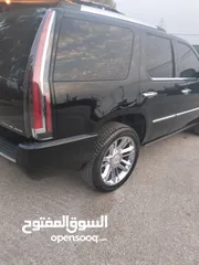 8 كاديلاك اسكاليد بلاتينيوم للبيع