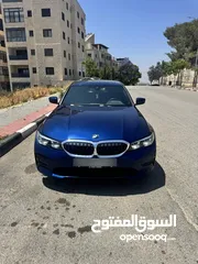  1 BMW 320i للبيع