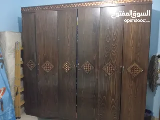  2 غرف نوم مستعمله بحالة جيدة مع خزانة أخرى
