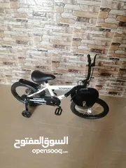  7 بسكليتين بحاله جيده قياس 16