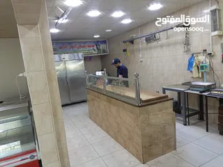  7 ملحمه و مشاوي مع جميع اغراضها للبيع خلو