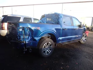  8 قطع غيار  2023 F150 فل اغراض الوحيده في عُمان