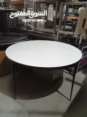  1 Round white colour table