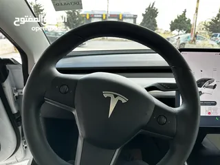  22 Tesla model 3 2020