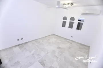  12 فيلا للايجار ي القرم خلف فندق رامي-7BHK Villa for rent in AL Qurum