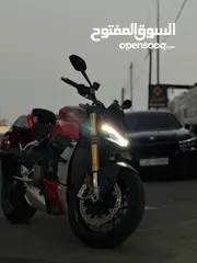  1 ducati streetfighter v4s