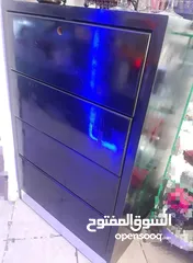  2 وحدات رفوف خشب  وكاونترات للبيع مستعمل في حالة الجديد