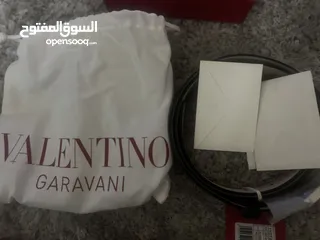  5 Valentino Garavani