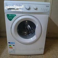  1 غسالة فيستيل 7كيلو بحالة ممتازة شغالة مية بالمية