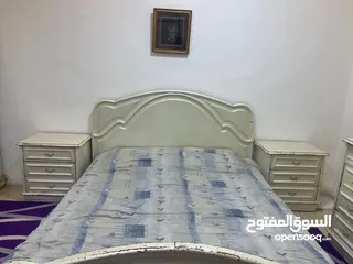  4 غرفة نوم بحالة جيدة للبيع