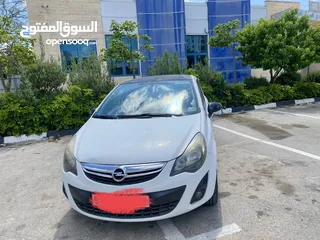  2 اوبل كورسا 2013 بحالة جيده