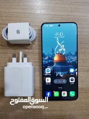  1 هونر 200 5G نسخة 512 جيجا رام 12 جيجا بحال الجديد مع كامل الاغراض من كرتونه رجاء قراءه التفصيل