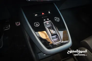  23 AUDI Q5 40 e-TRON  2022