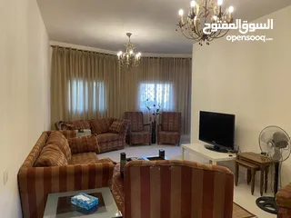  2 شقة مفروشة ارضية جبل طارق قرب الخدمات موقع مميز