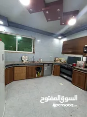  12 شقه طابقيه في الحي الشرقي 180م