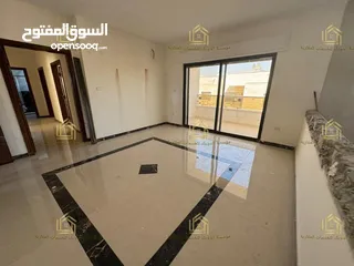  5 روف جديد لم يسكن مع ترسات بإطلالــــه بانوراما