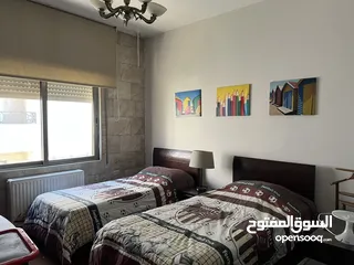  11 شقة مفروشة وجميلة  للإيجار في ضاحيه الامير راشد 