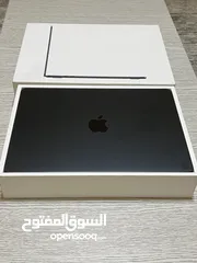  5 ماك بوك اير M2 بحالة الجديد كامل اغراضه  وارد شرق اوسط ولا خدش