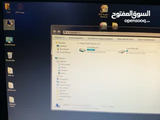  1 شاشة كمبيوترLG20انش مونيتورLEDمع نحولها الأصلي مدخلVGAبحاله ممتازه عالفحص شغاله100%