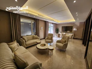  5 شقة فاخرة فارغة او مفروشة للبيع او للإيجار بمواصفات فيلا - ref : 14561