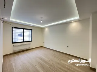  27 شقة شبه ارضي مساحة 200م وحديقة 250م مميزة للبيع بخلدا بسعر مميز تشطيبات مميزة (مشروع 111)